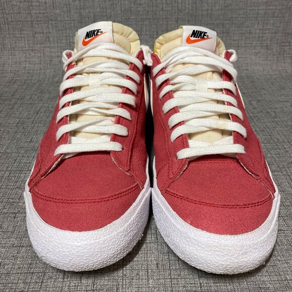Nike Low Red Blazer Shoes - Picture 2 of 10